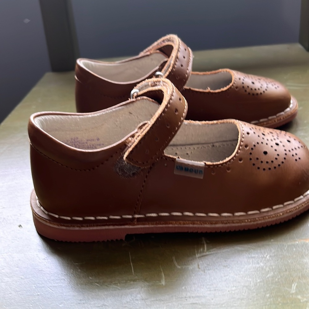 EUC L’amour Mary Jane’s